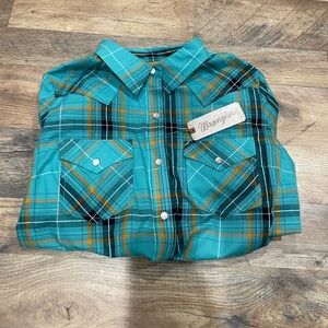 Wrangler button up